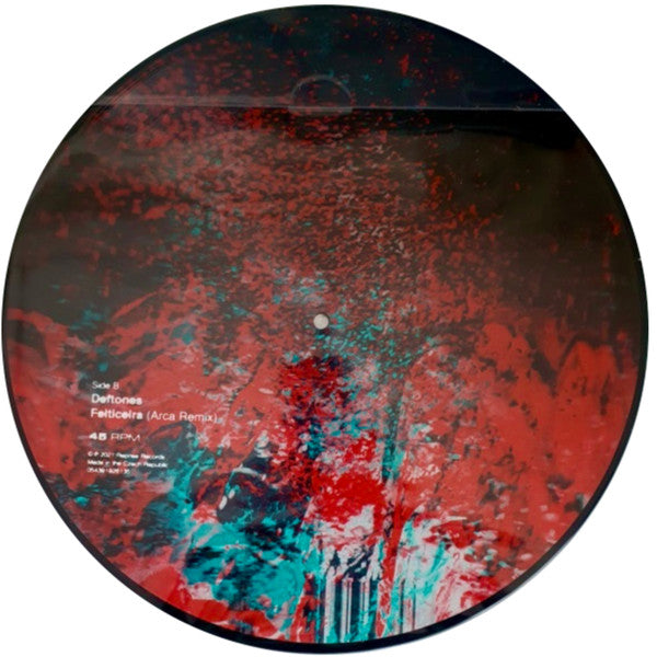 Deftones – Digital Bath (Telefon Tel Aviv Version) / Feiticeira (Arca Remix)