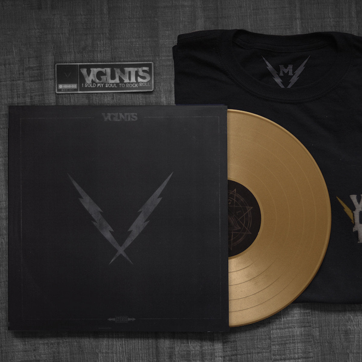 VGLNTS - VGLNTS: LP Dorado + Playera